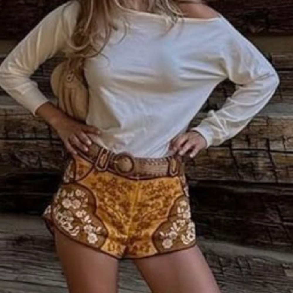 ISO: Zimmerman Raie Floral-Print Linen Mini Shorts